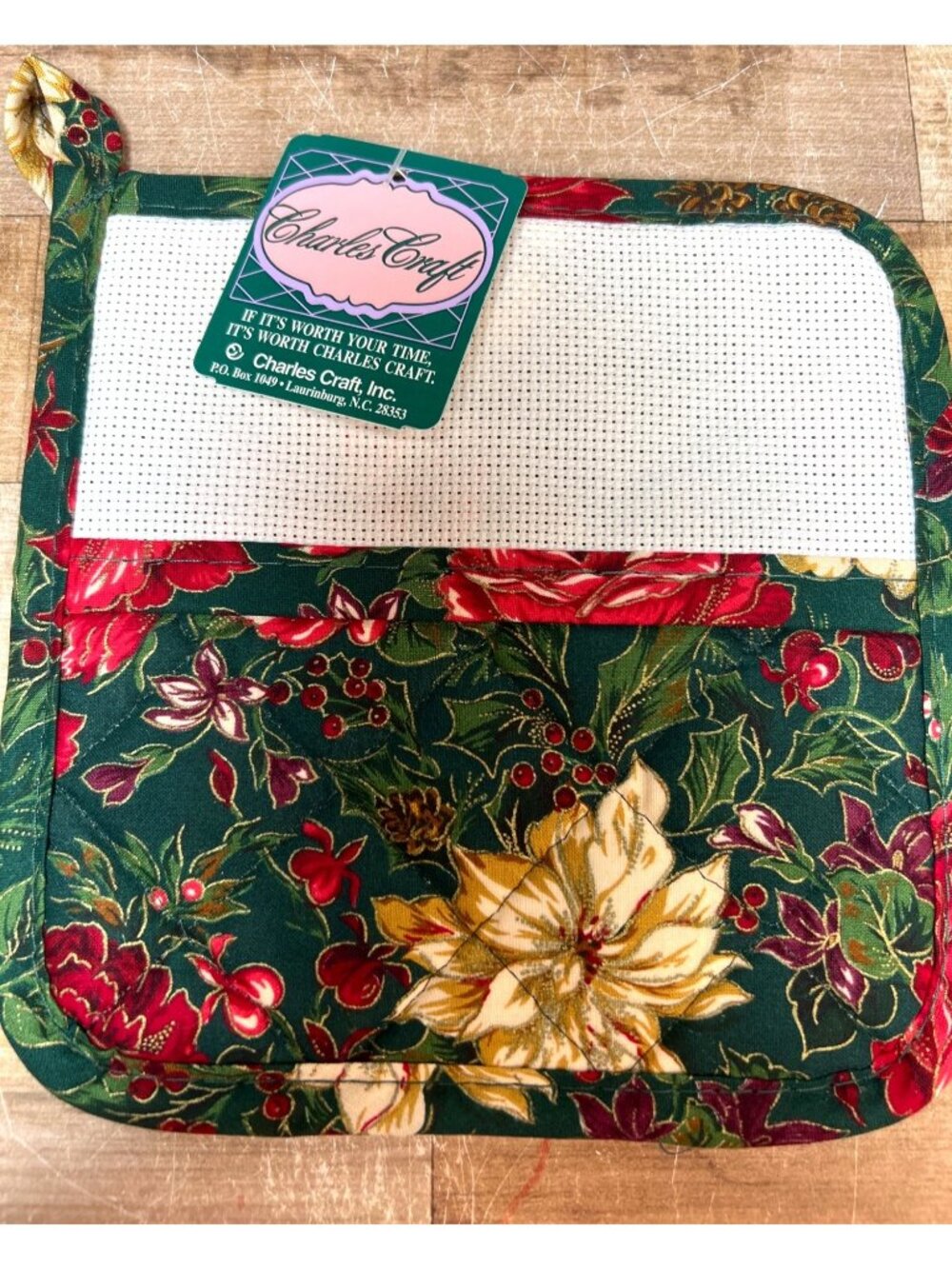 Charles Craft Christmas Floral Potholder With Aida Cross Stitch Panel